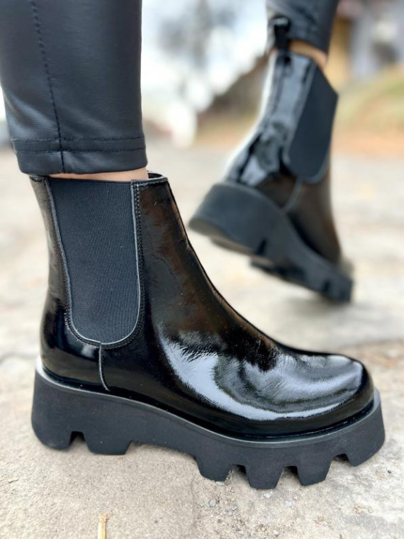 Czarne botki damskie skórzane