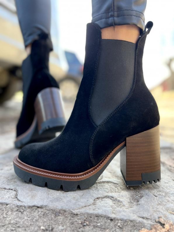 Czarne botki damskie skórzane
