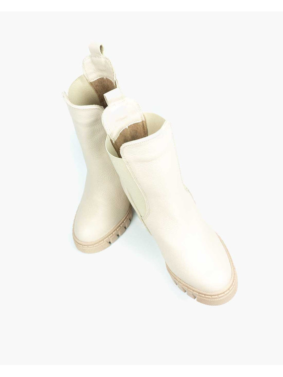 Beżowe botki damskie skórzane