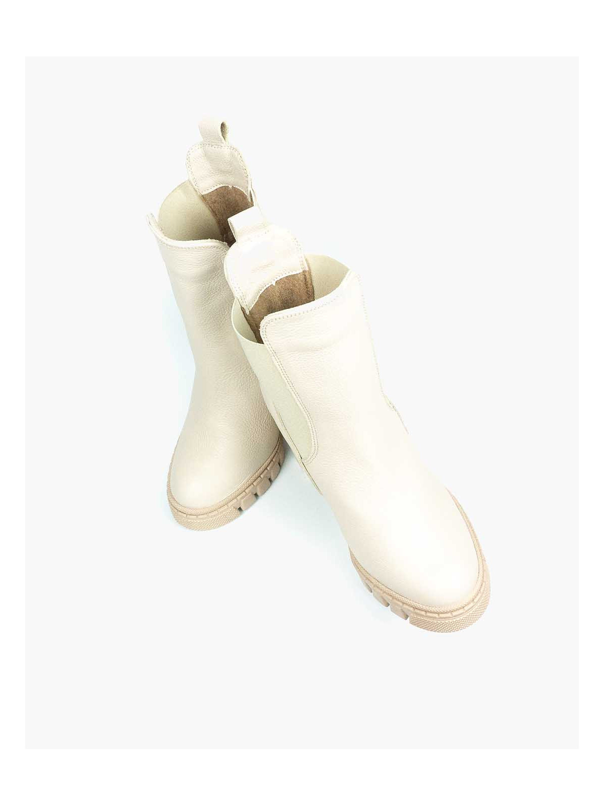 Beżowe botki damskie skórzane