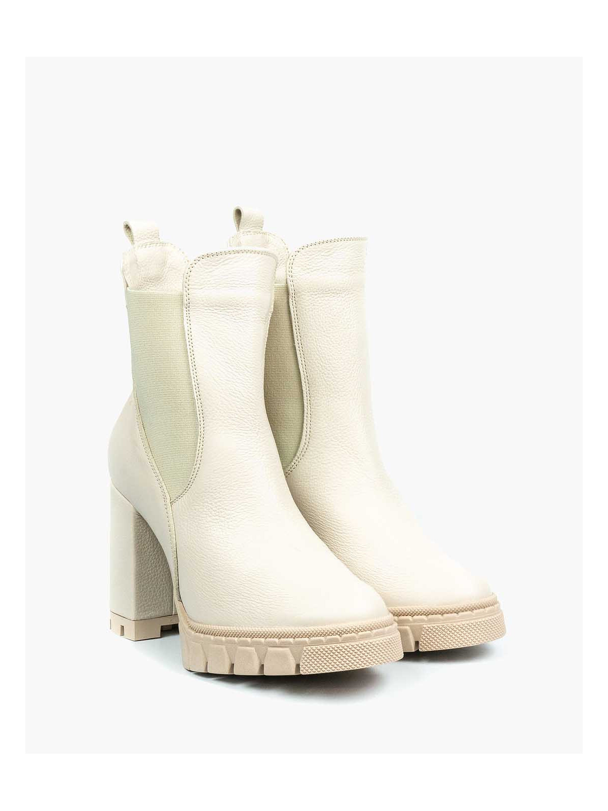 Beżowe botki damskie skórzane