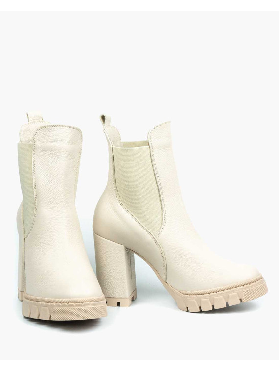 Beżowe botki damskie skórzane