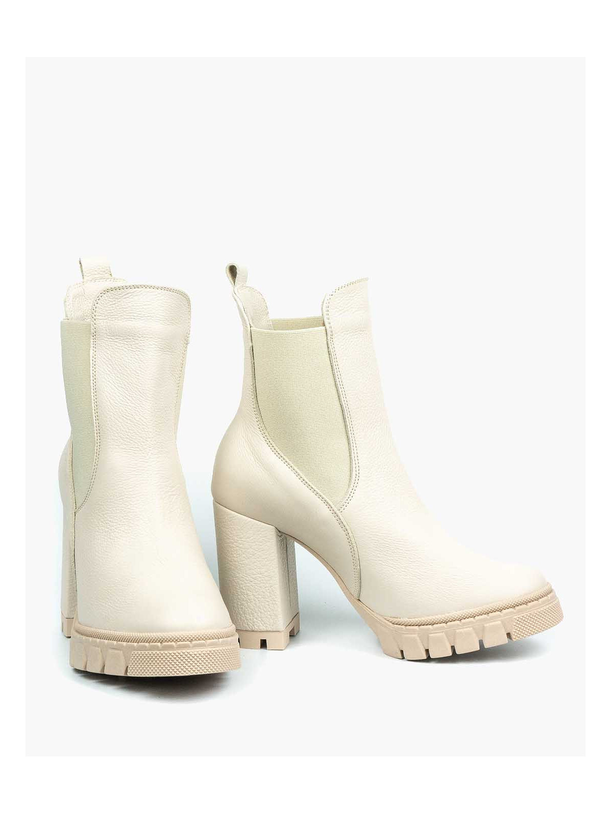 Beżowe botki damskie skórzane