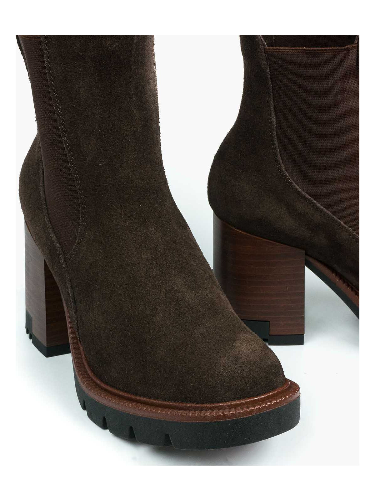 Brązowe botki damskie skórzane