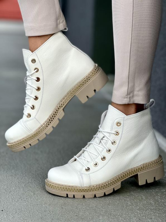 Białe trapery damskie skórzane