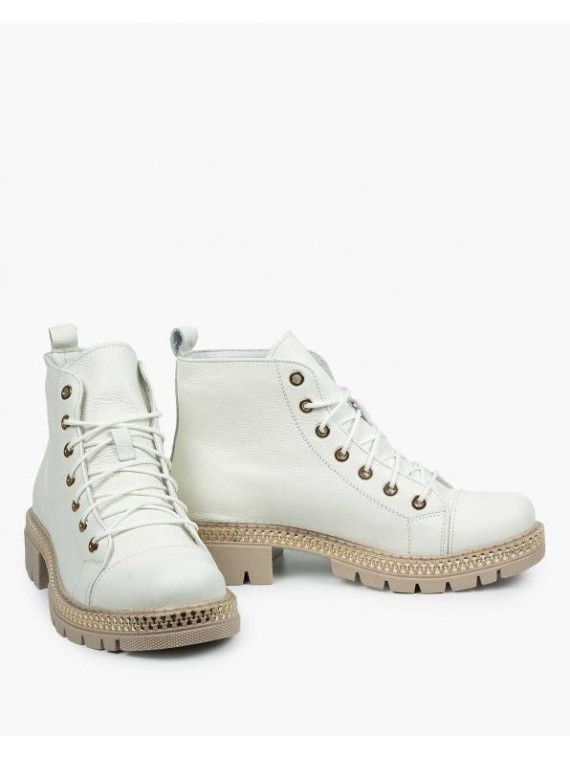 Białe trapery damskie skórzane