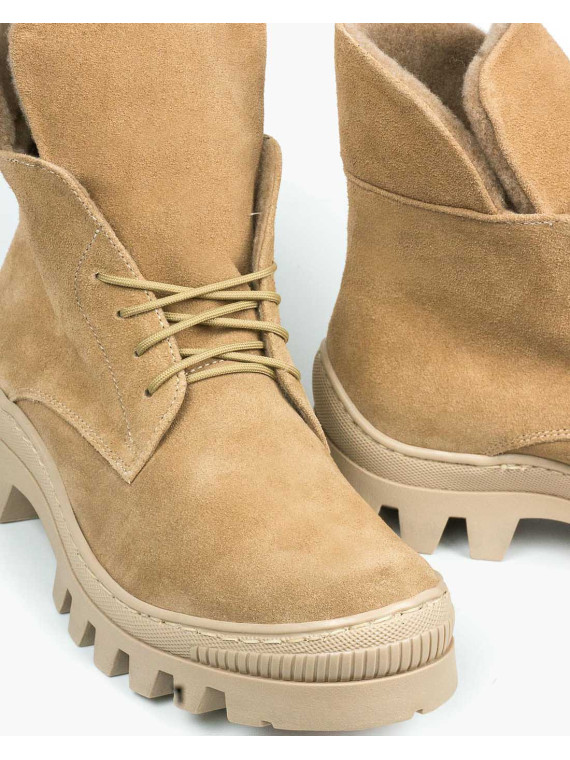 Beżowe trapery damskie skórzane