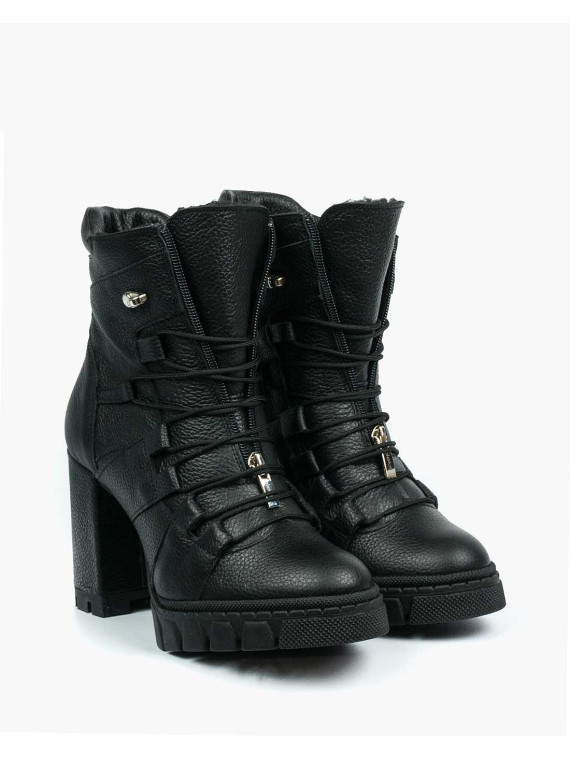 Czarne botki damskie skórzane