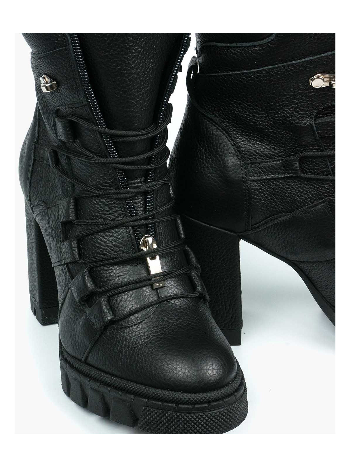 Czarne botki damskie skórzane