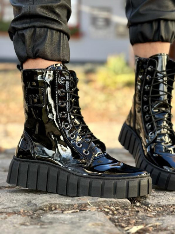 Czarne botki damskie skórzane