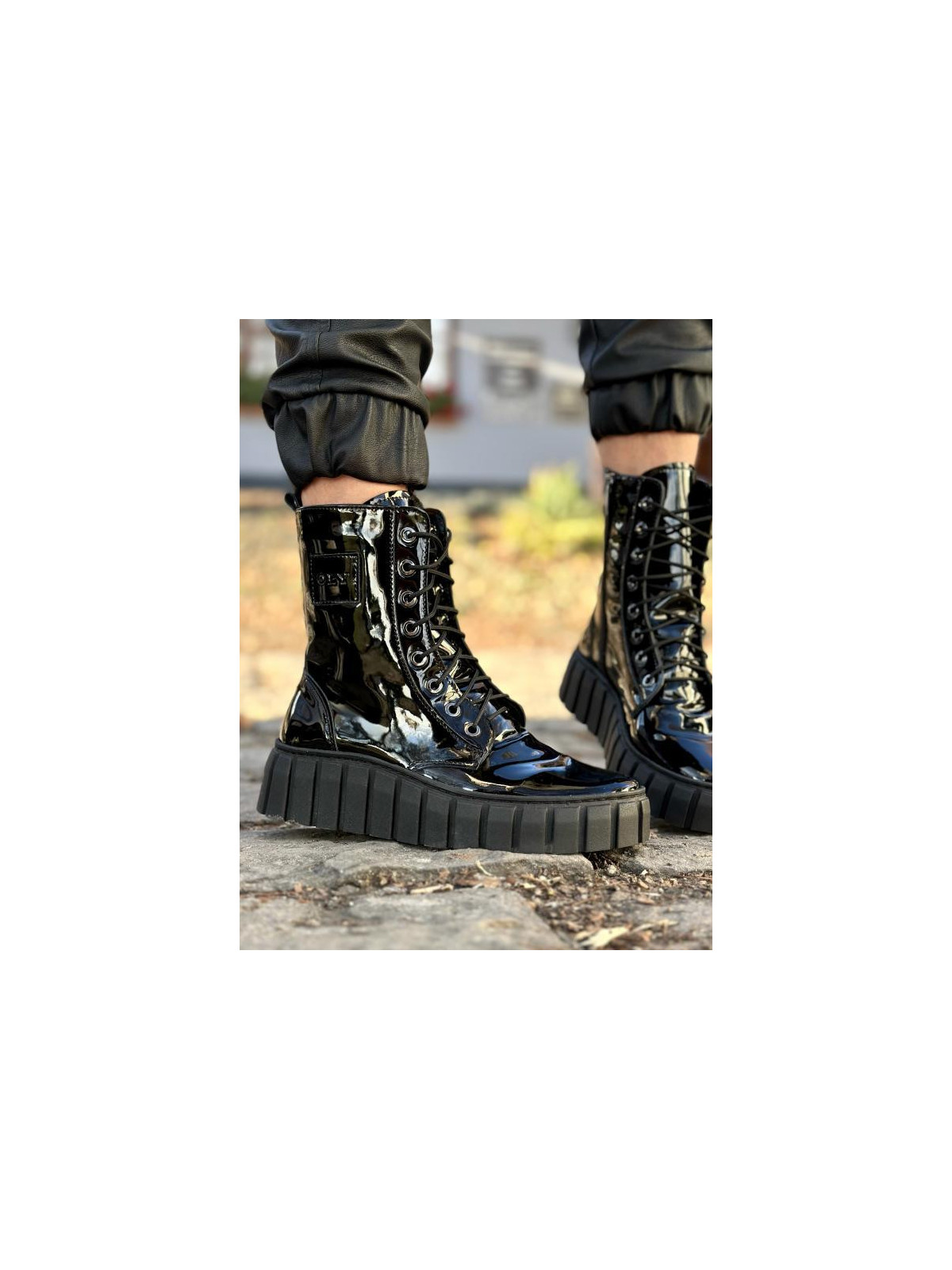 Czarne botki damskie skórzane