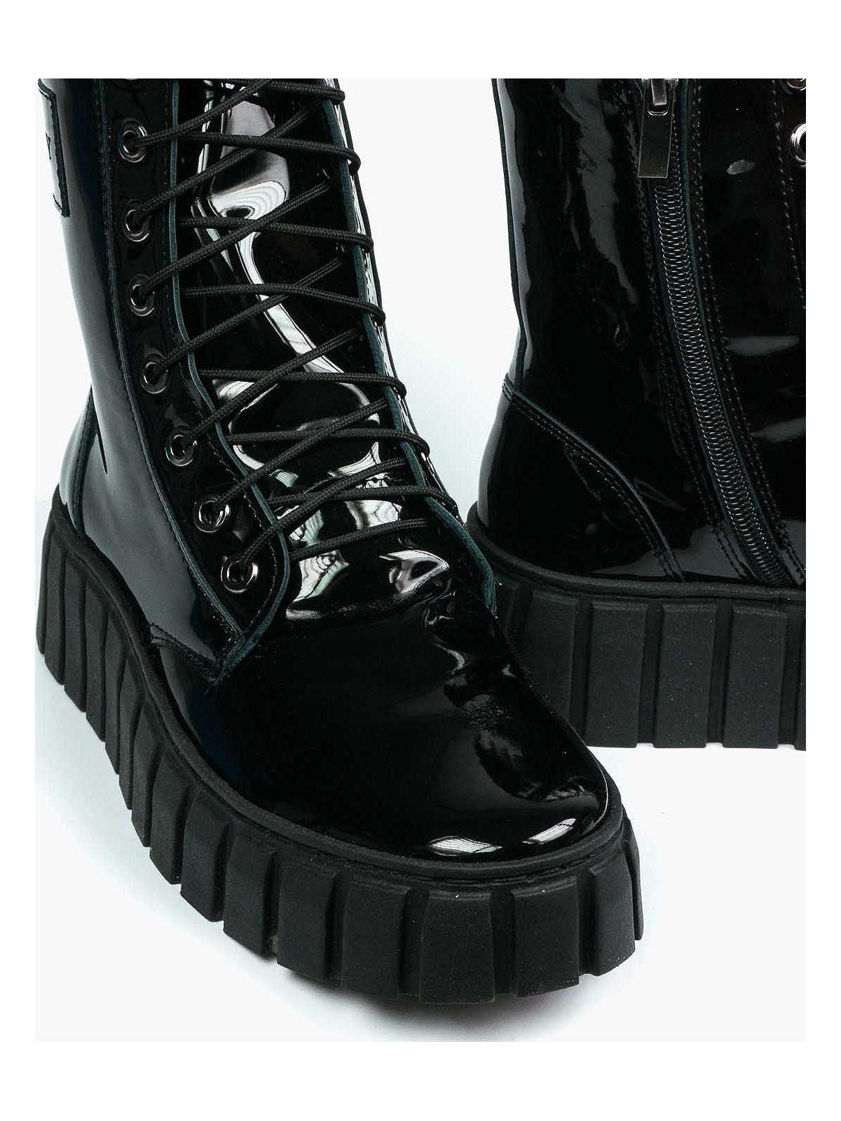 Czarne botki damskie skórzane