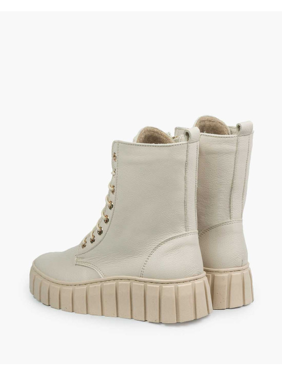 Beżowe botki damskie skórzane