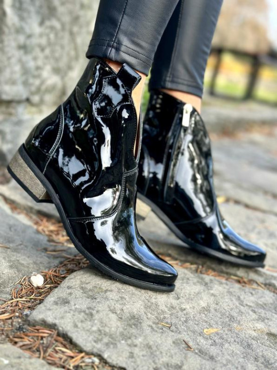 Czarne botki damskie skórzane