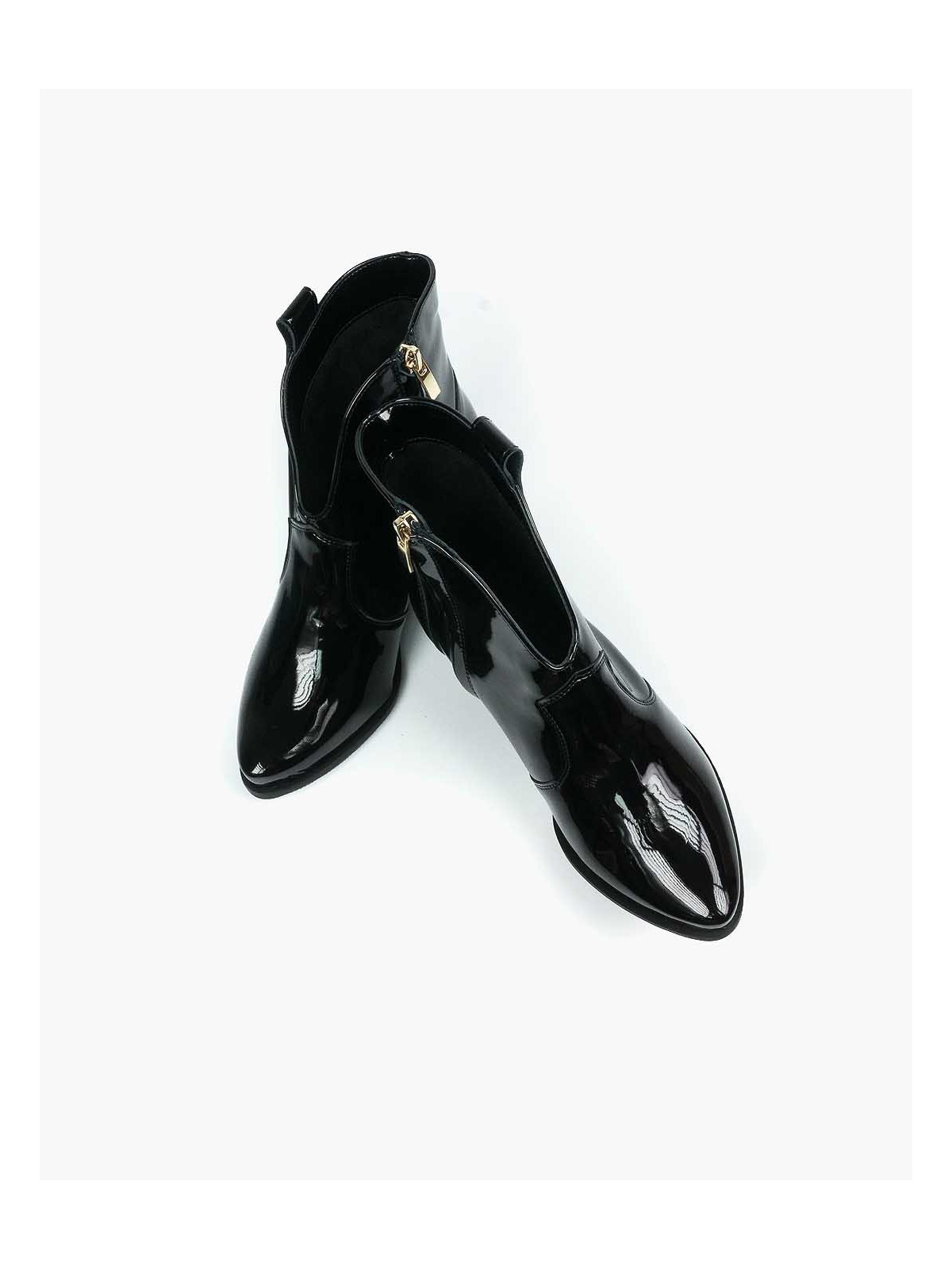 Czarne botki damskie skórzane