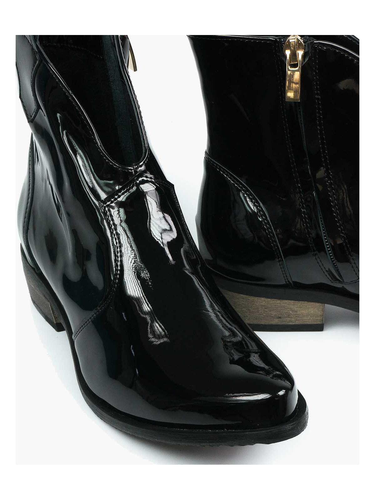 Czarne botki damskie skórzane