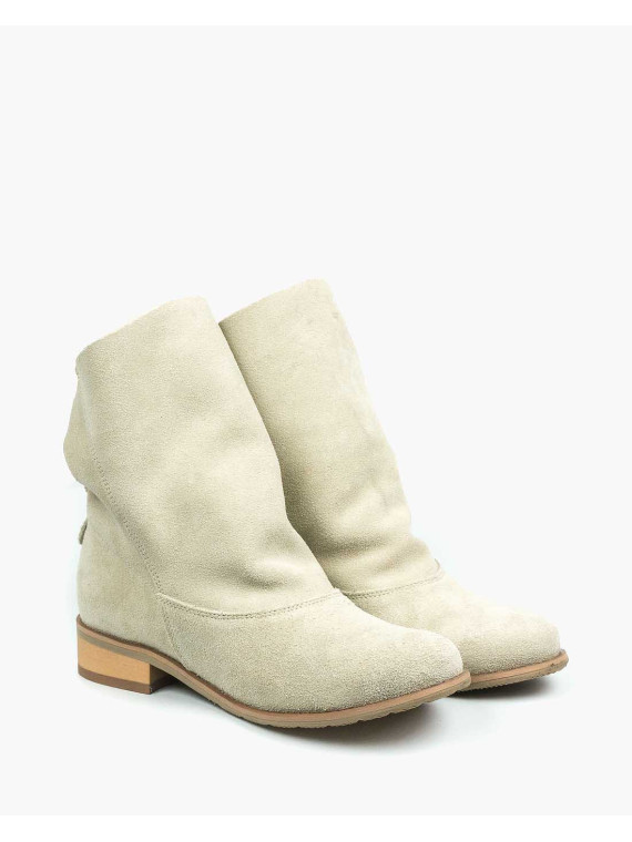 Beżowe botki damskie skórzane