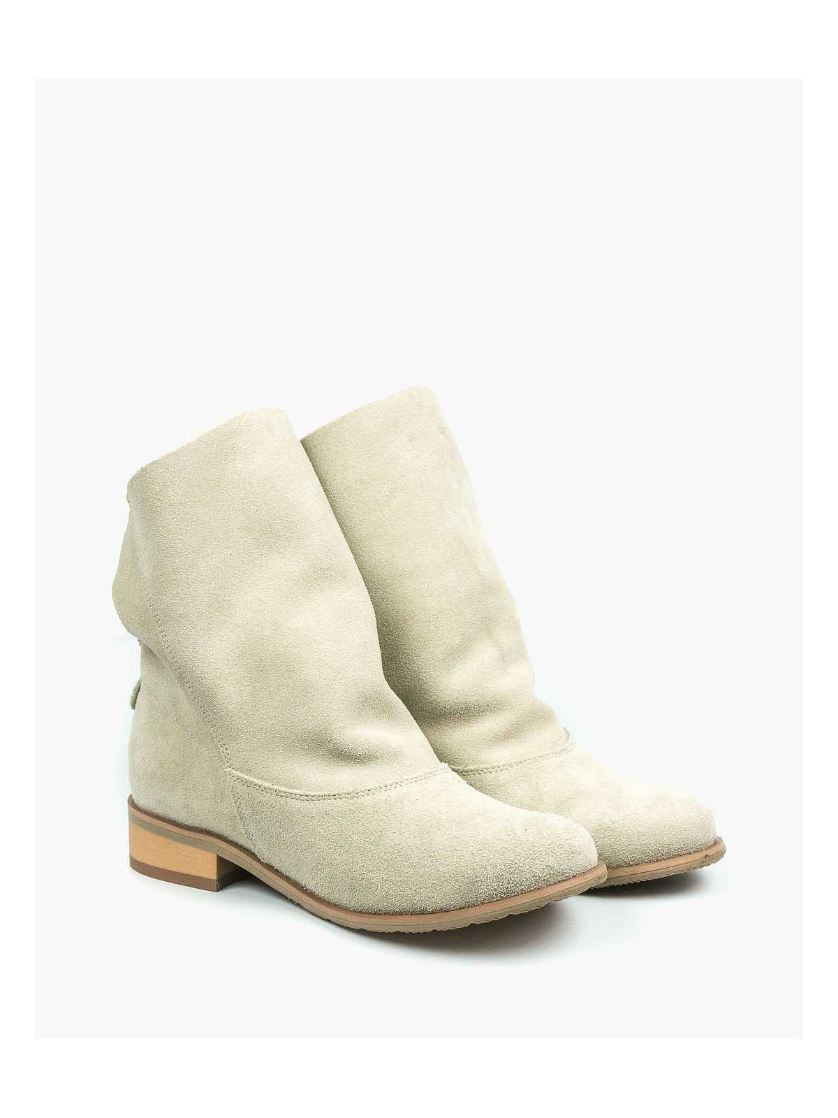 Beżowe botki damskie skórzane