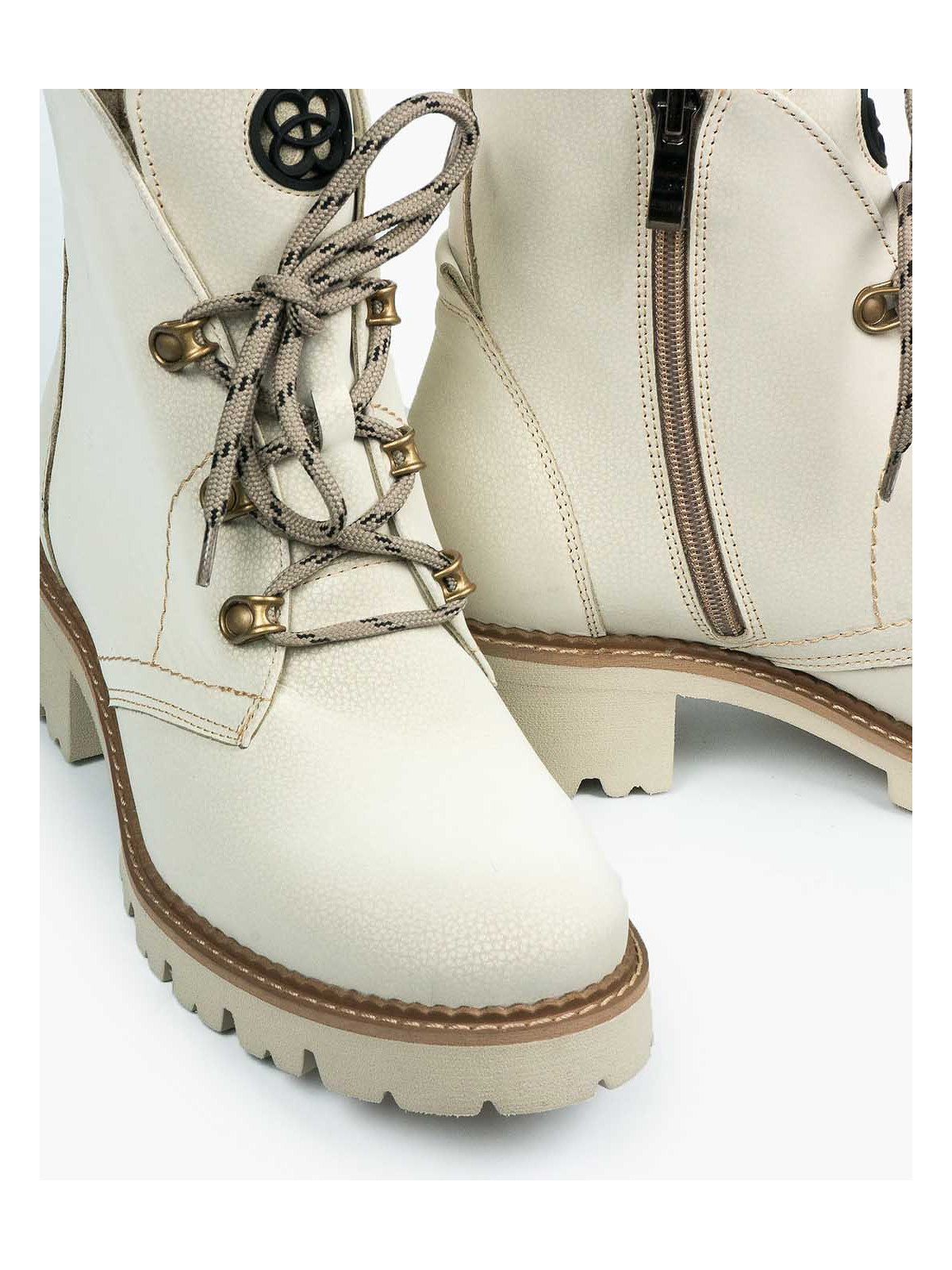 Beżowe trapery damskie skórzane