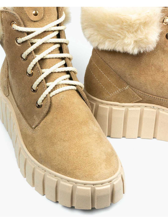 Beżowe botki damskie skórzane