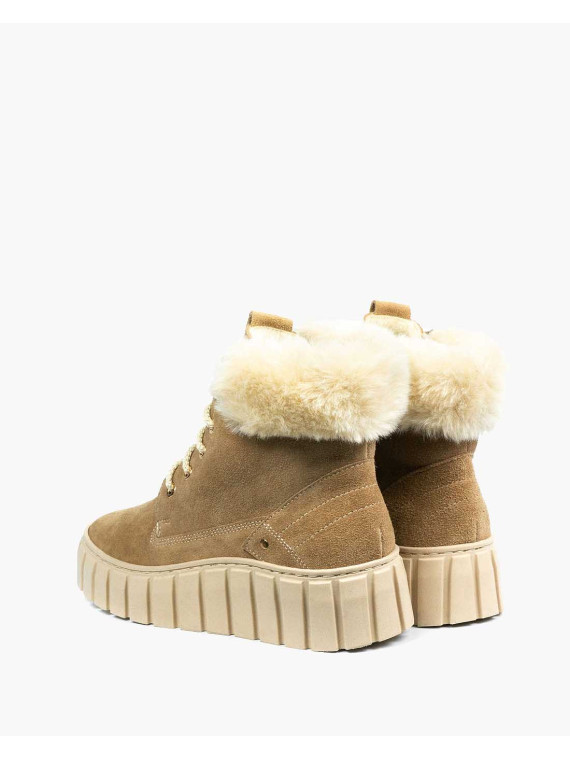 Beżowe botki damskie skórzane