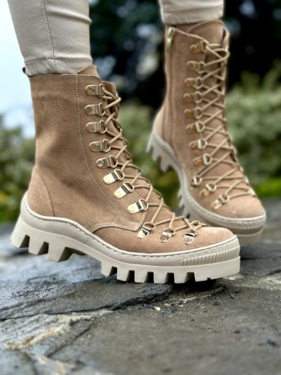 Beżowe trapery damskie skórzane