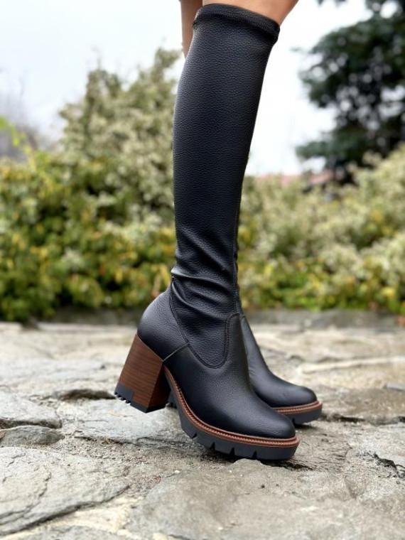 Czarne kozaki damskie skórzane