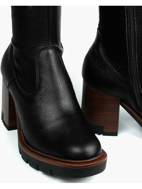 Czarne kozaki damskie skórzane