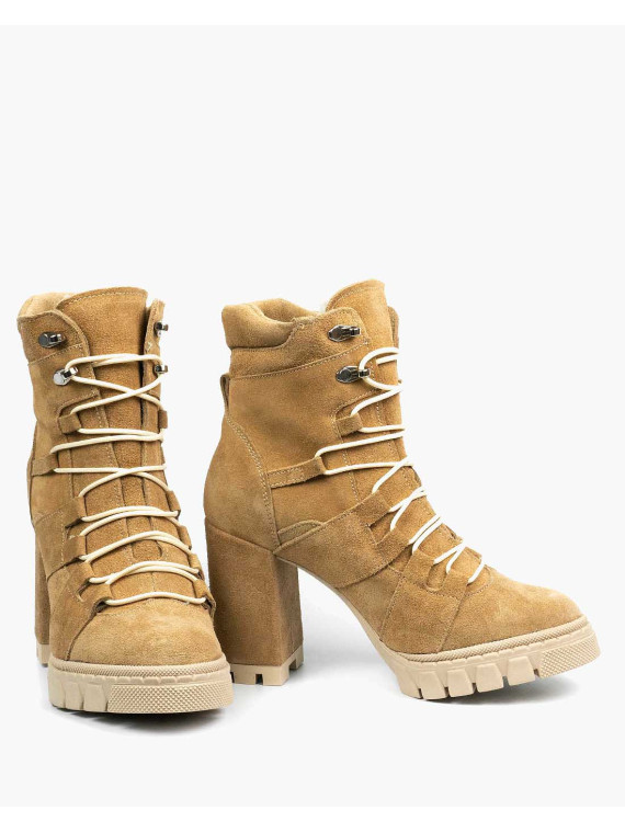 Beżowe botki damskie skórzane