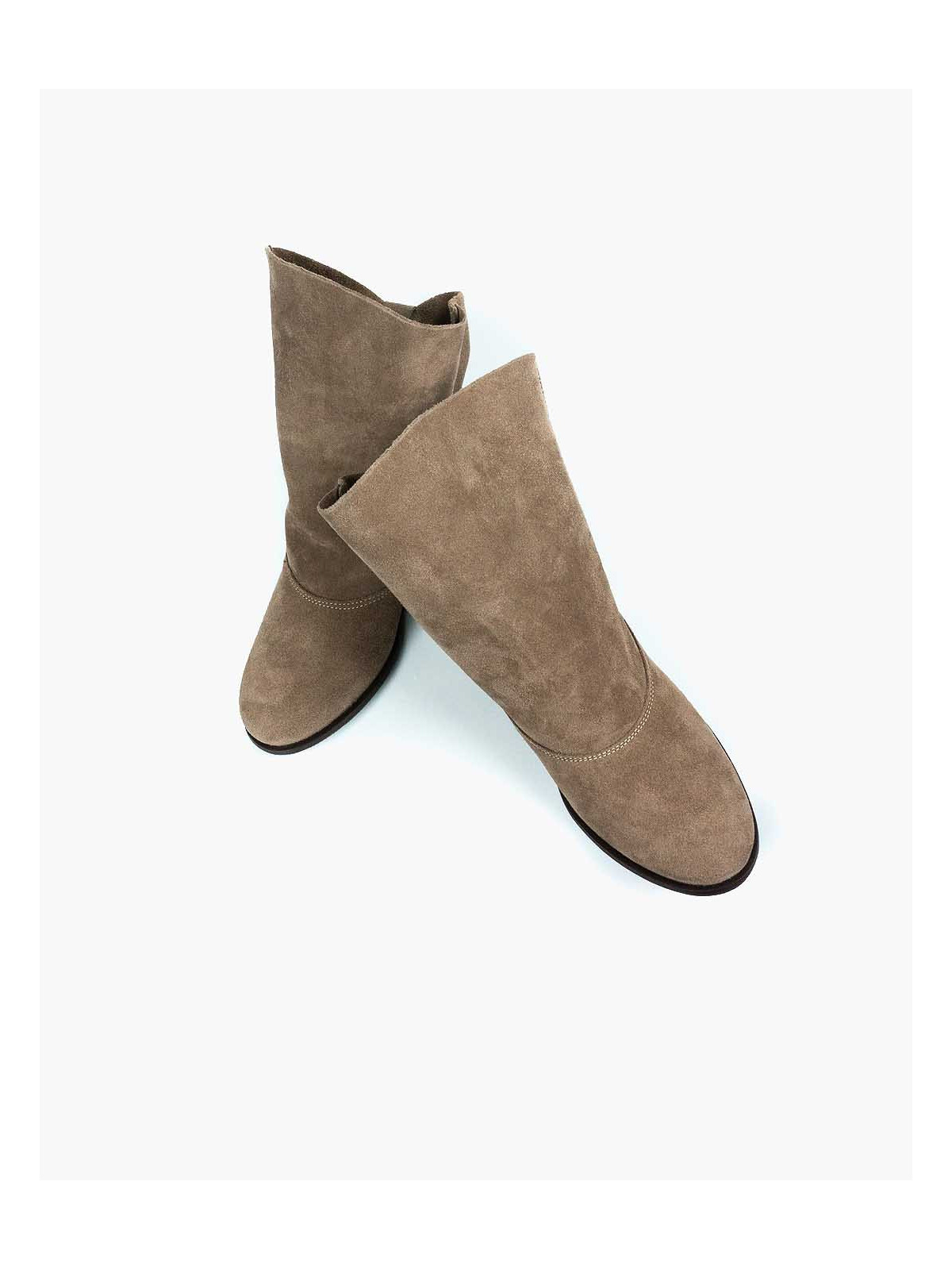 Beżowe botki damskie skórzane