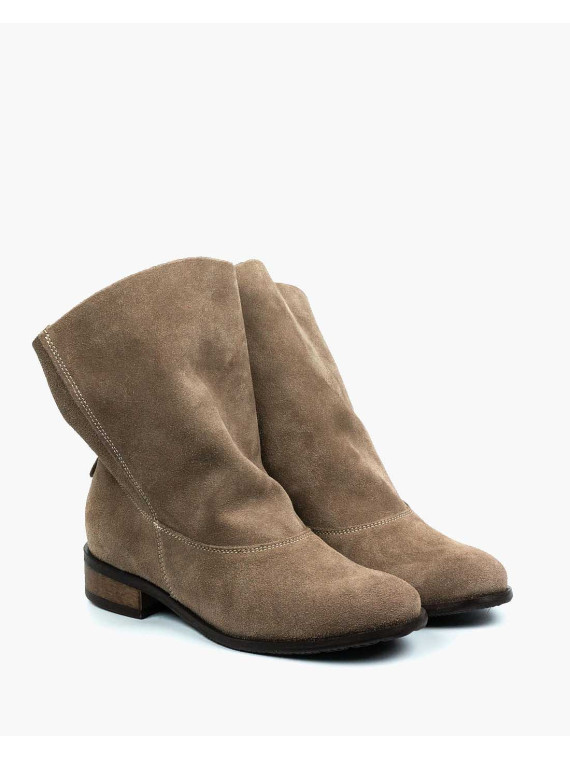 Beżowe botki damskie skórzane