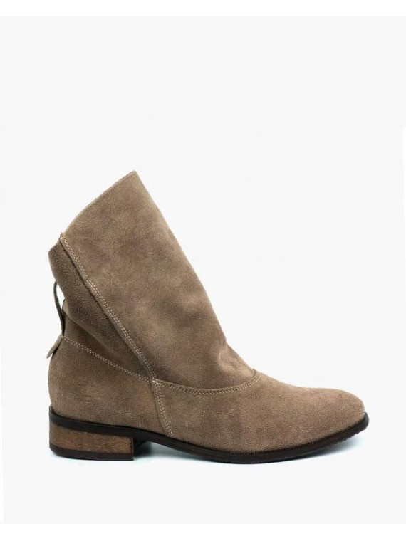 Beżowe botki damskie skórzane