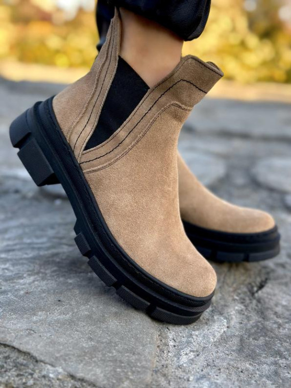 Beżowe trapery damskie skórzane