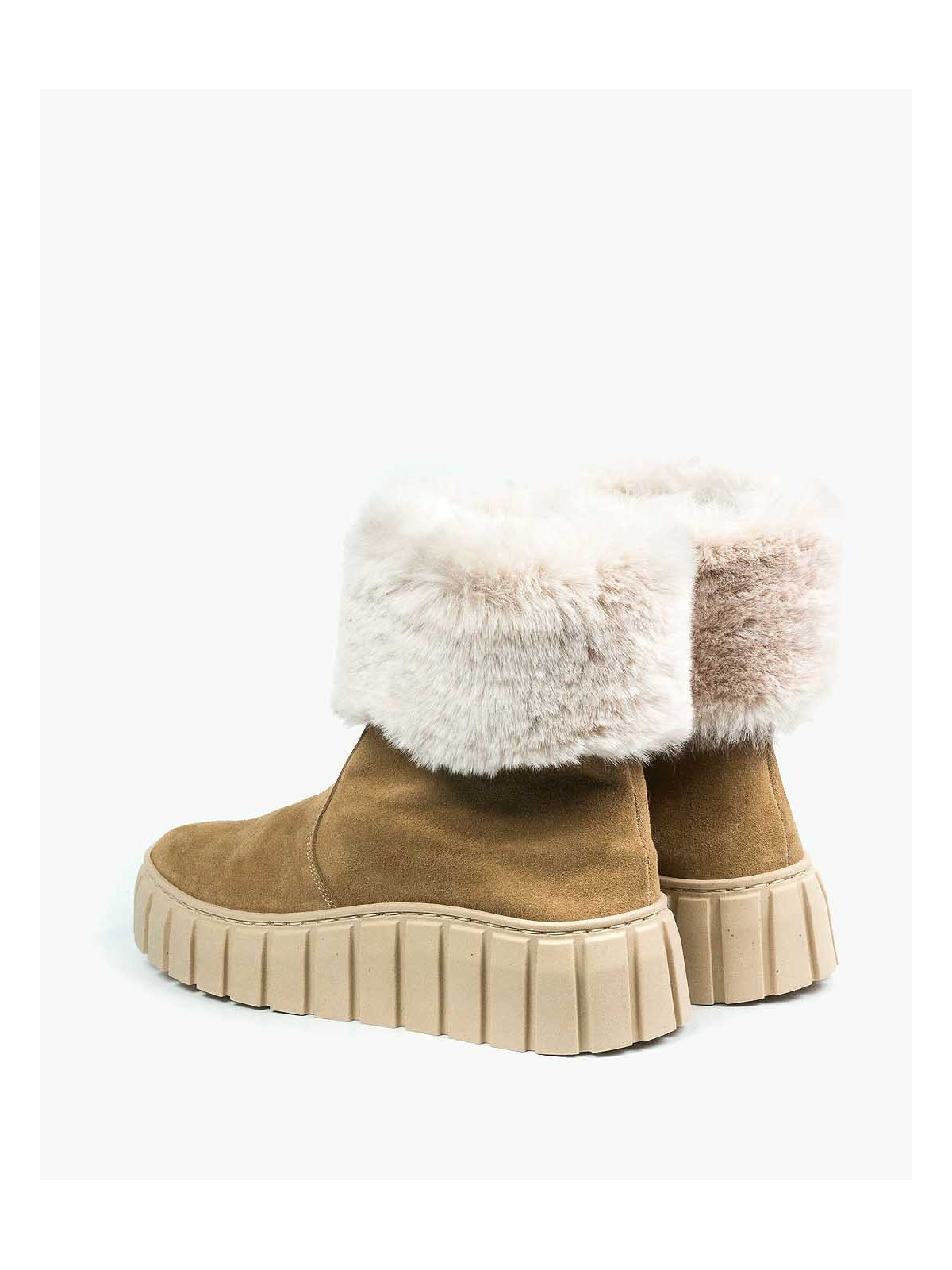 Beżowe śniegowce damskie skórzane