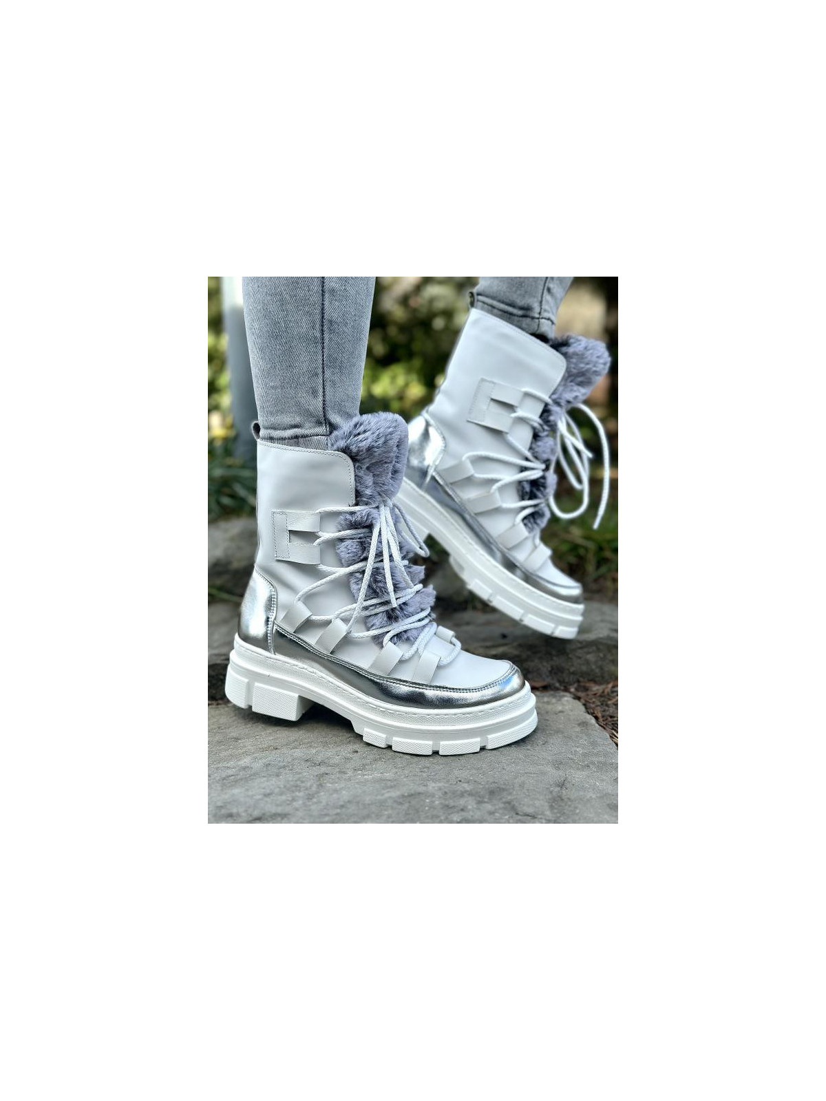 Białe śniegowce damskie skórzane