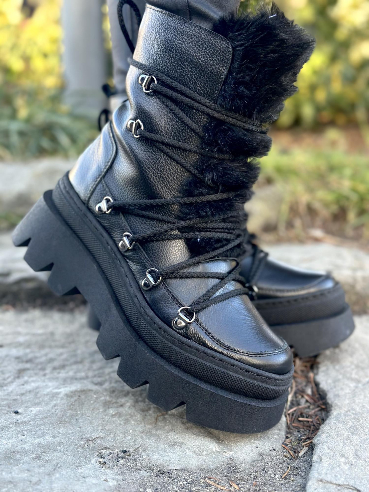 Czarne śniegowce damskie skórzane