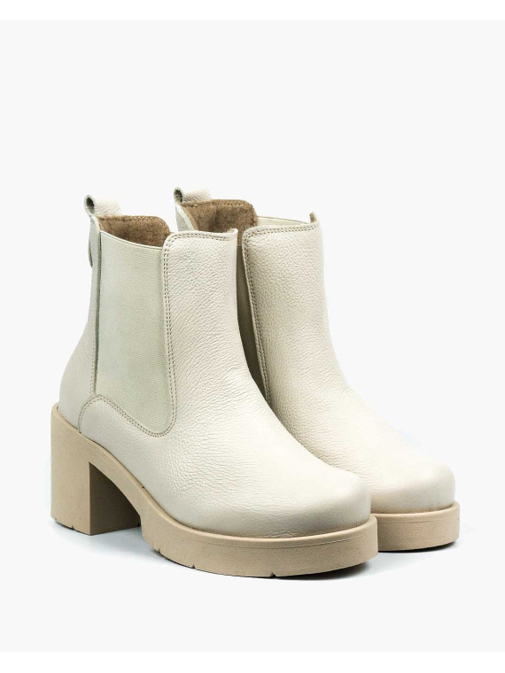 Beżowe botki damskie skórzane