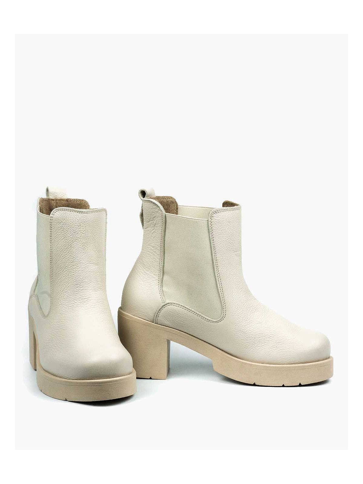 Beżowe botki damskie skórzane