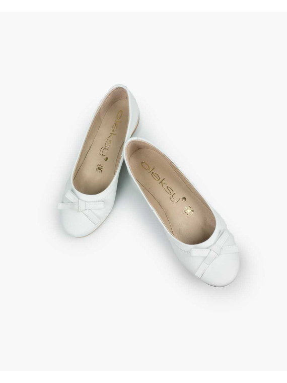 Białe baleriny damskie skórzane