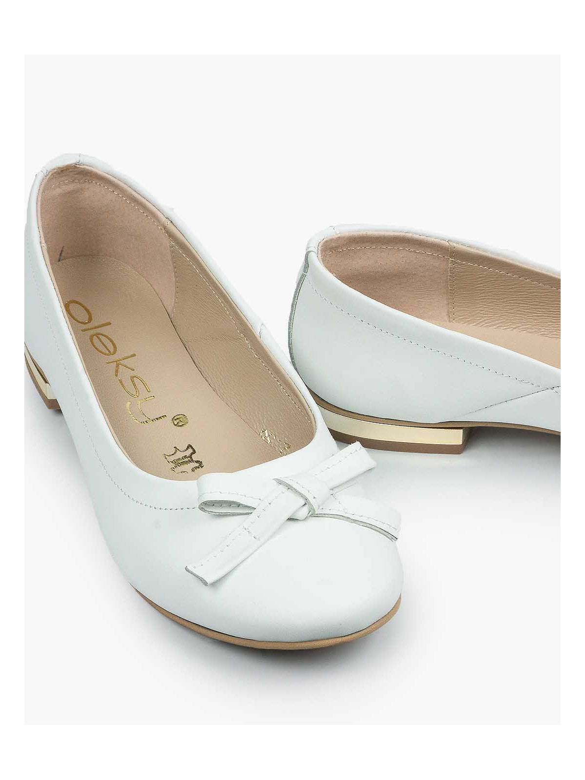 Białe baleriny damskie skórzane