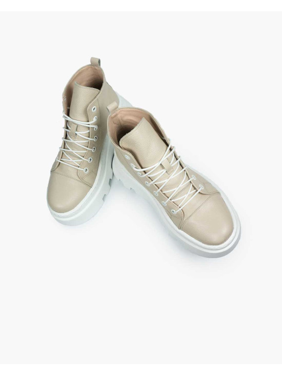 Beżowe trapery damskie skórzane