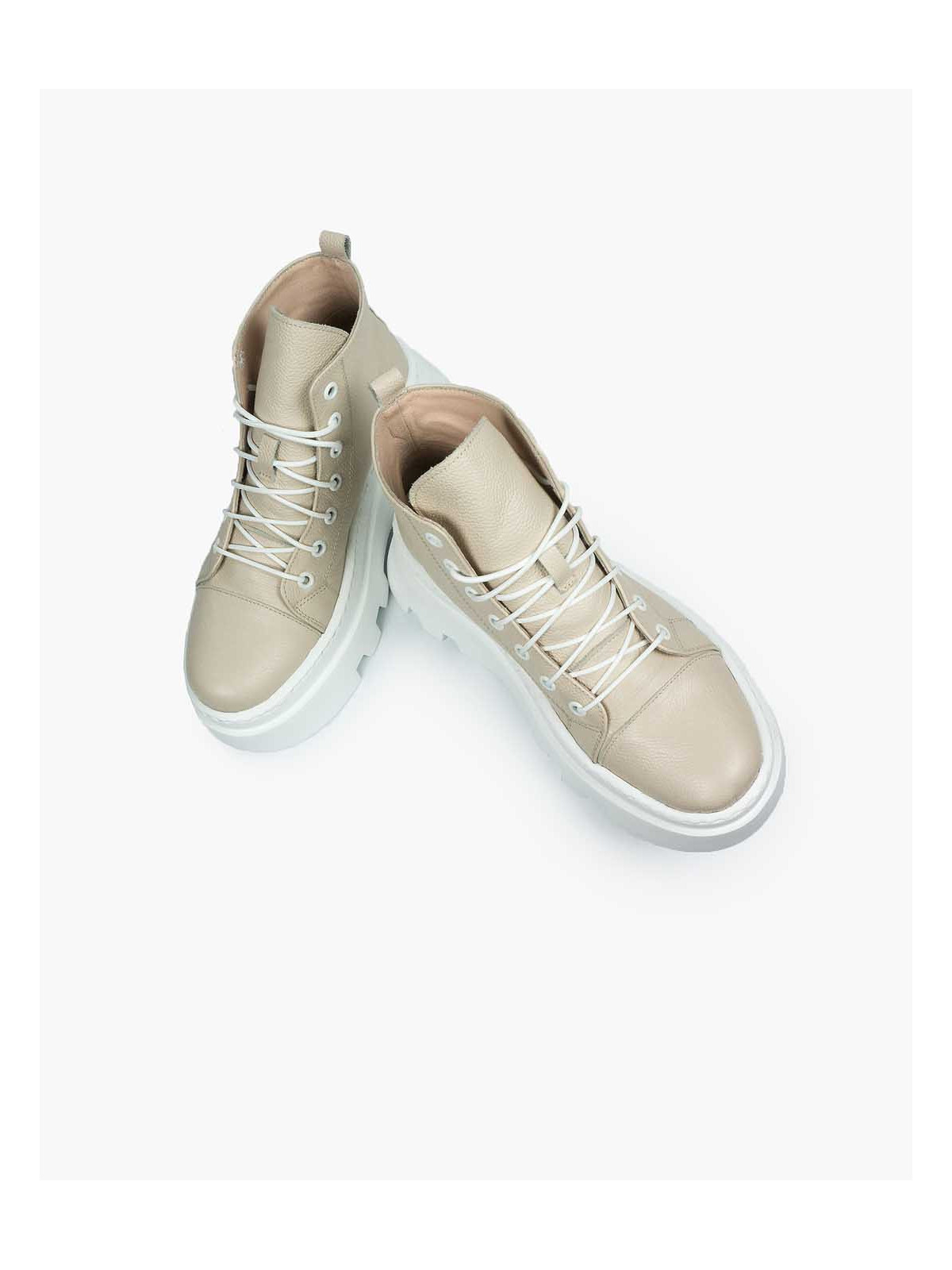 Beżowe trapery damskie skórzane