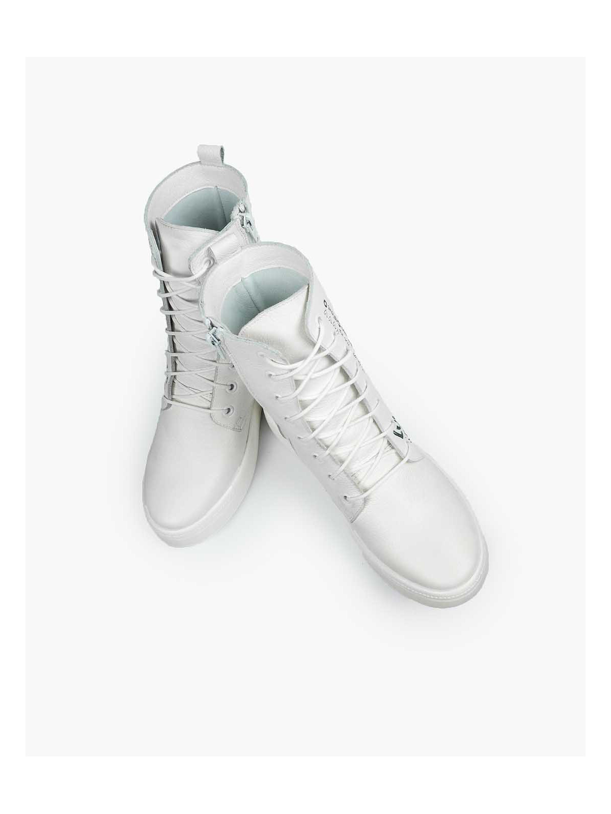 Białe trampki damskie skórzane