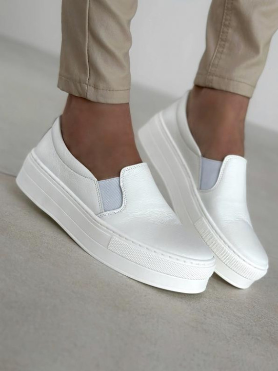 Białe półbuty damskie skórzane