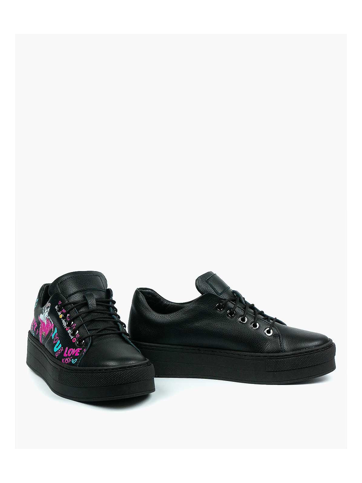 Czarne trampki damskie skórzane