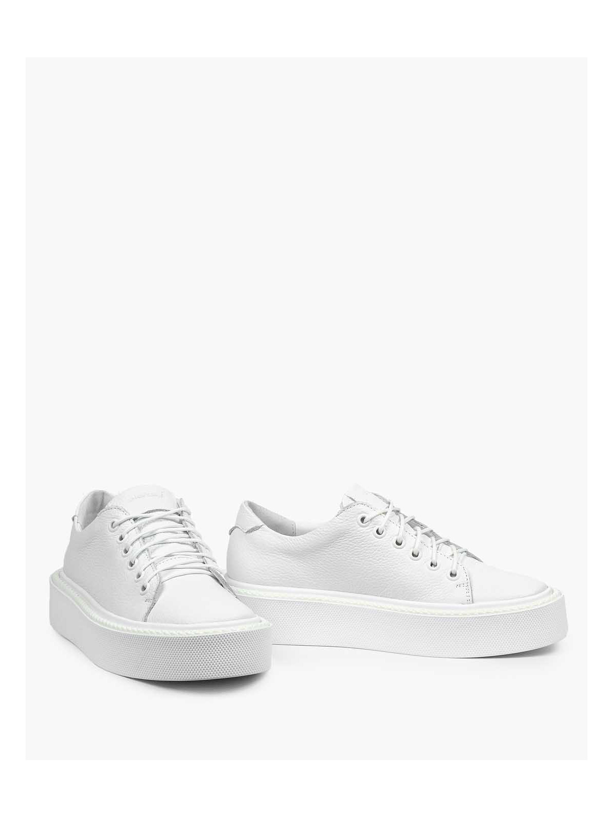 Białe trampki damskie skórzane