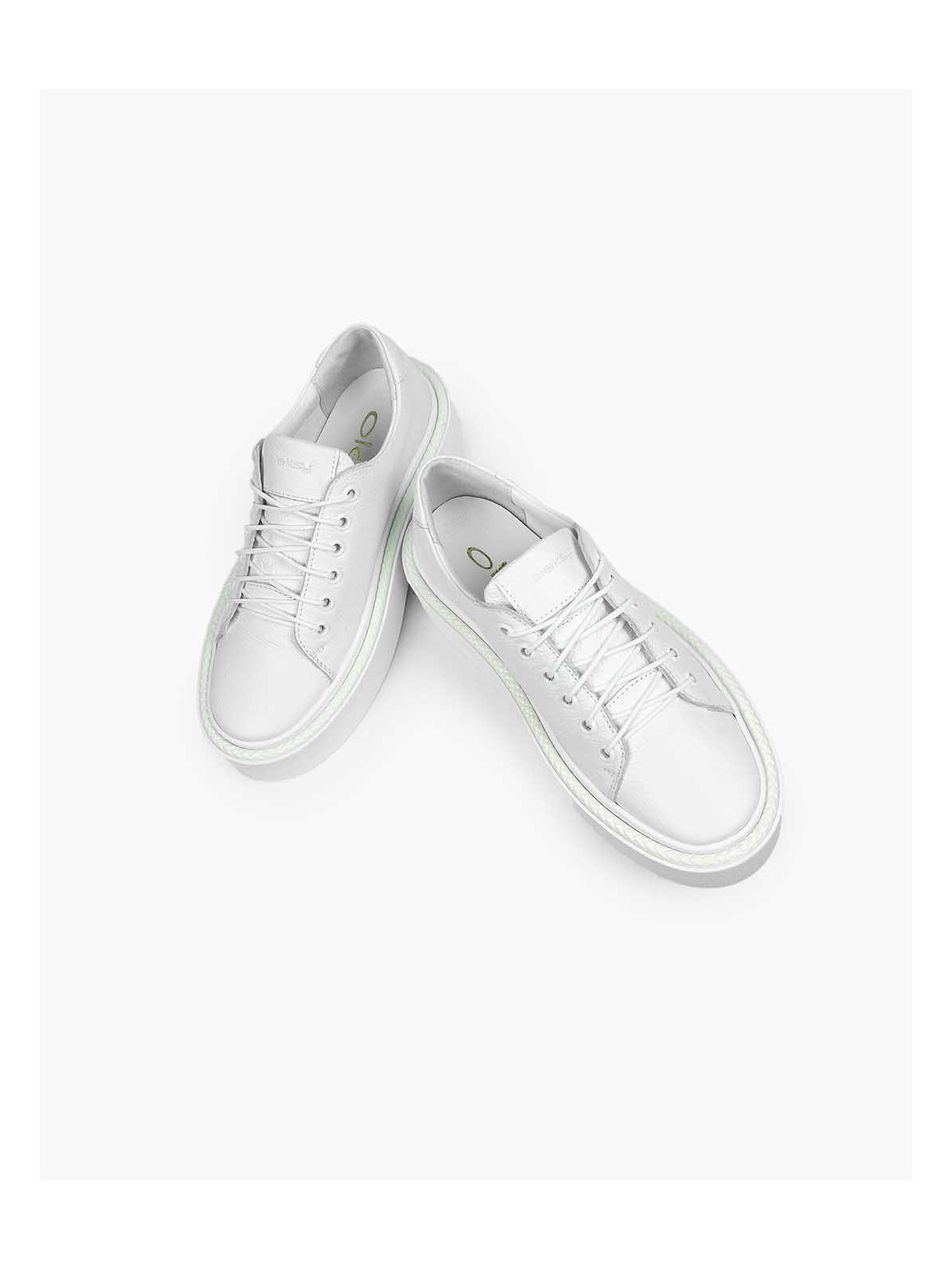 Białe trampki damskie skórzane