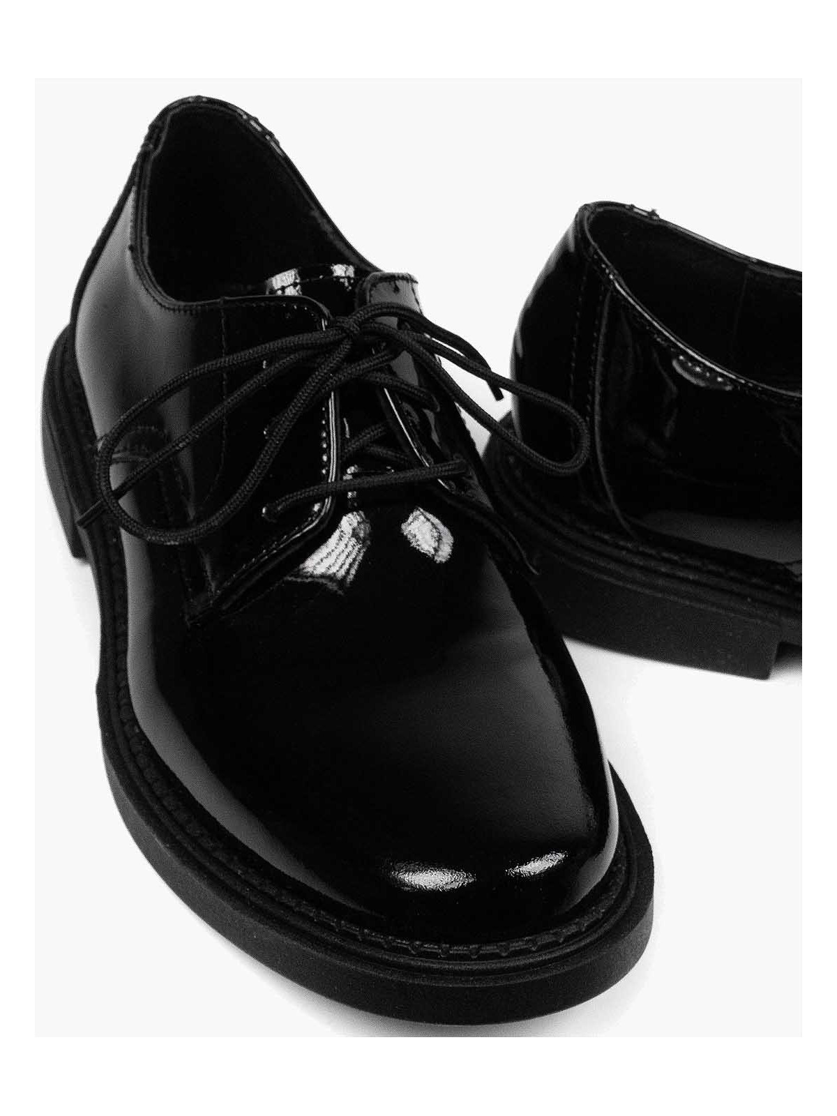 Czarne półbuty damskie skórzane