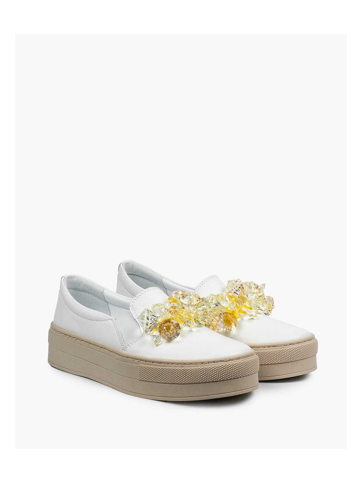 Białe półbuty damskie skórzane