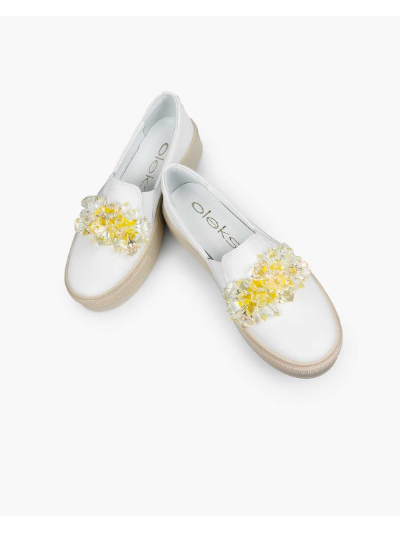 Białe półbuty damskie skórzane